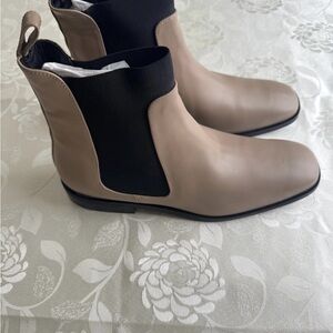 Brand New Everlane Italian Leather Boots - Size 10